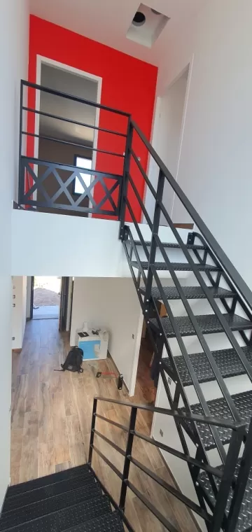 Création d'escalier, rampe et garde-corps dans les Pyrénées-Orientales, Néfiach, Métallerie Art Concept