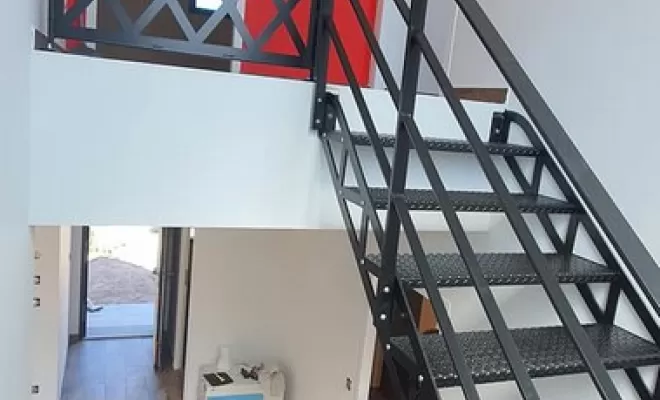 Escalier sur mesure, Néfiach, Métallerie Art Concept