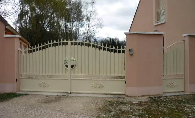 Portail en acier, Néfiach, Métallerie Art Concept